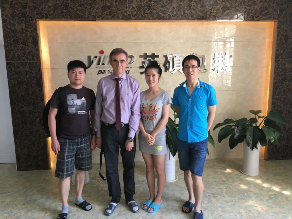 英碩防靜電吸塑托盤魅力不淺，引巴西買家跨國而來