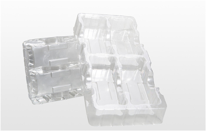 永久防靜電吸塑托盤是怎樣練成的？